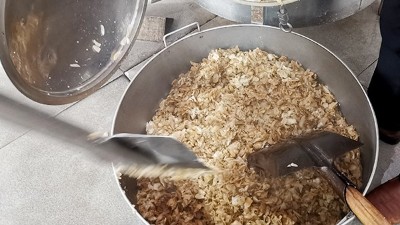做百合酒什么樣的蒸酒設(shè)備好？百合清香型白酒釀酒技術(shù)培訓(xùn)！