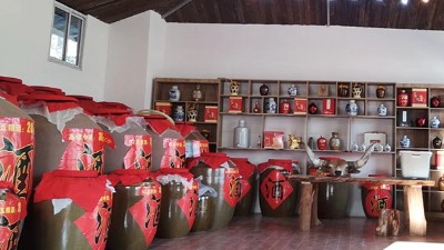 在農(nóng)村弄套全自動釀酒設備開小酒坊，自產(chǎn)自銷年賺十幾萬沒問題