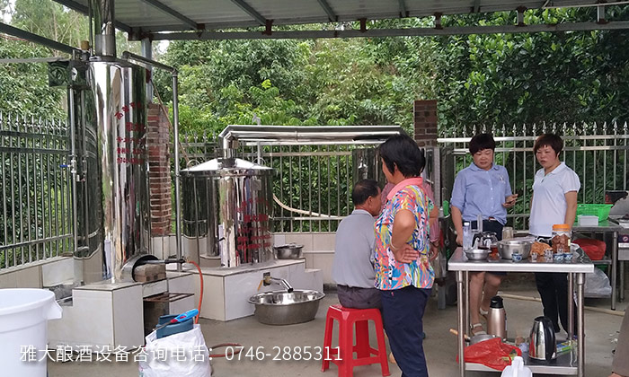 9.6中秋臨近，用雅大釀酒設(shè)備做酒的小酒坊如何備戰(zhàn)