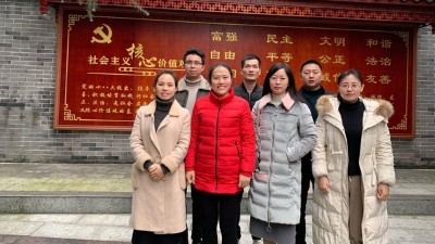 黨建領發(fā)展，科技助扶貧