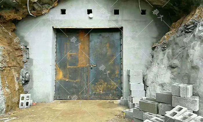 引進大型釀酒設(shè)備，酒旅融合，依托溶洞優(yōu)勢資源打造特色洞藏酒 1